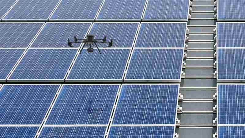 2468BET以无人机搭配IR Sensor热显像技术进行全方面模块健检，，有效降低人力成本并提升发电量